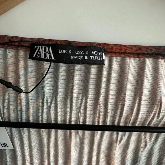 NWT Zara V-Neck Printed Pleated Self Tie Kimono Top Sz: Small - Picture 7 of 8